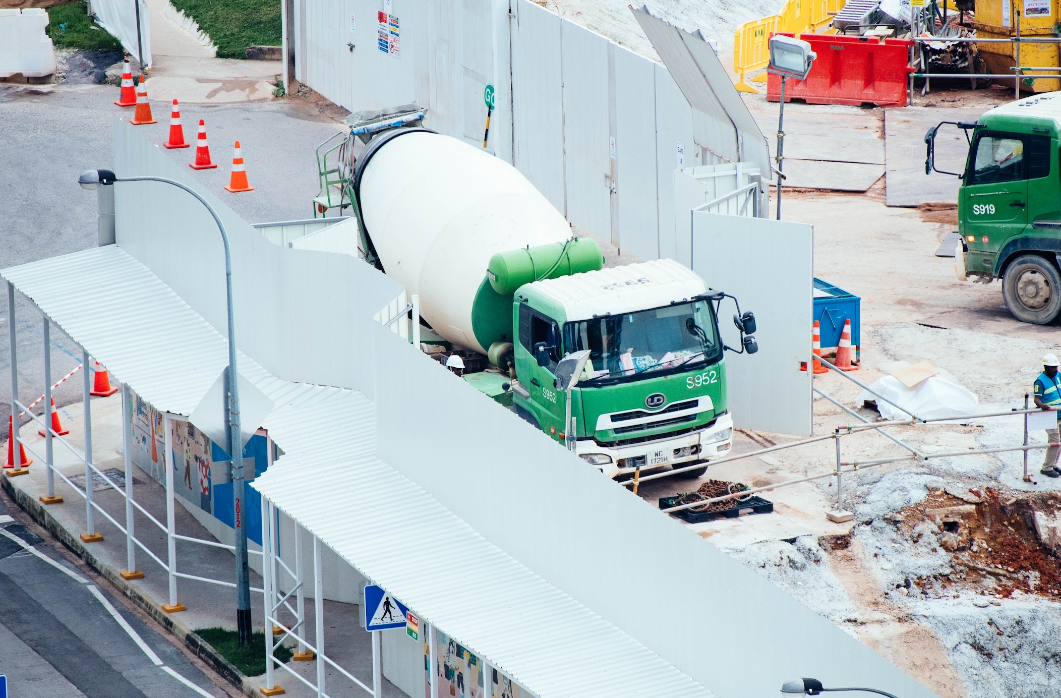 Cement truck; image by Chuttersnap, via Unsplash.com.