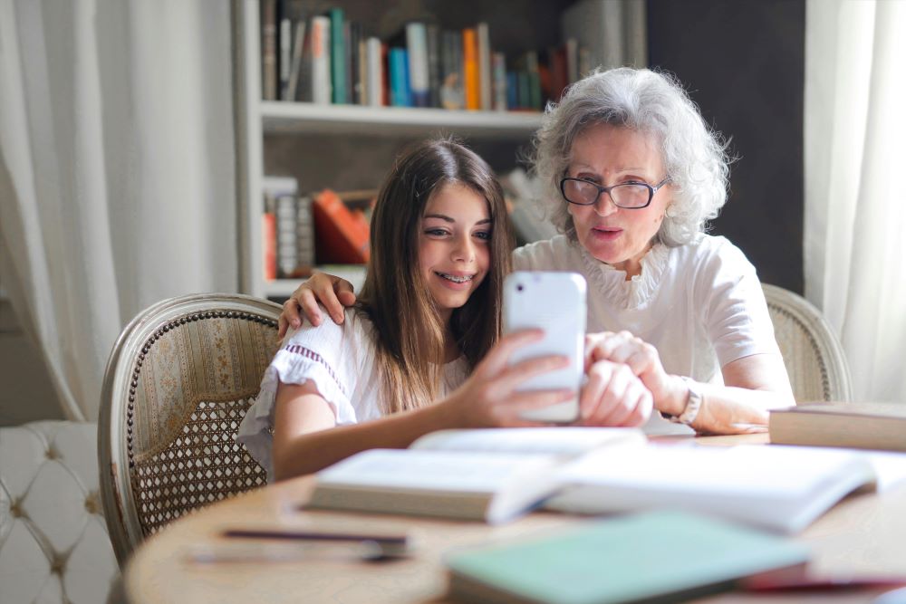 Grandparent Support Positively Impacts Maternal Mental Health